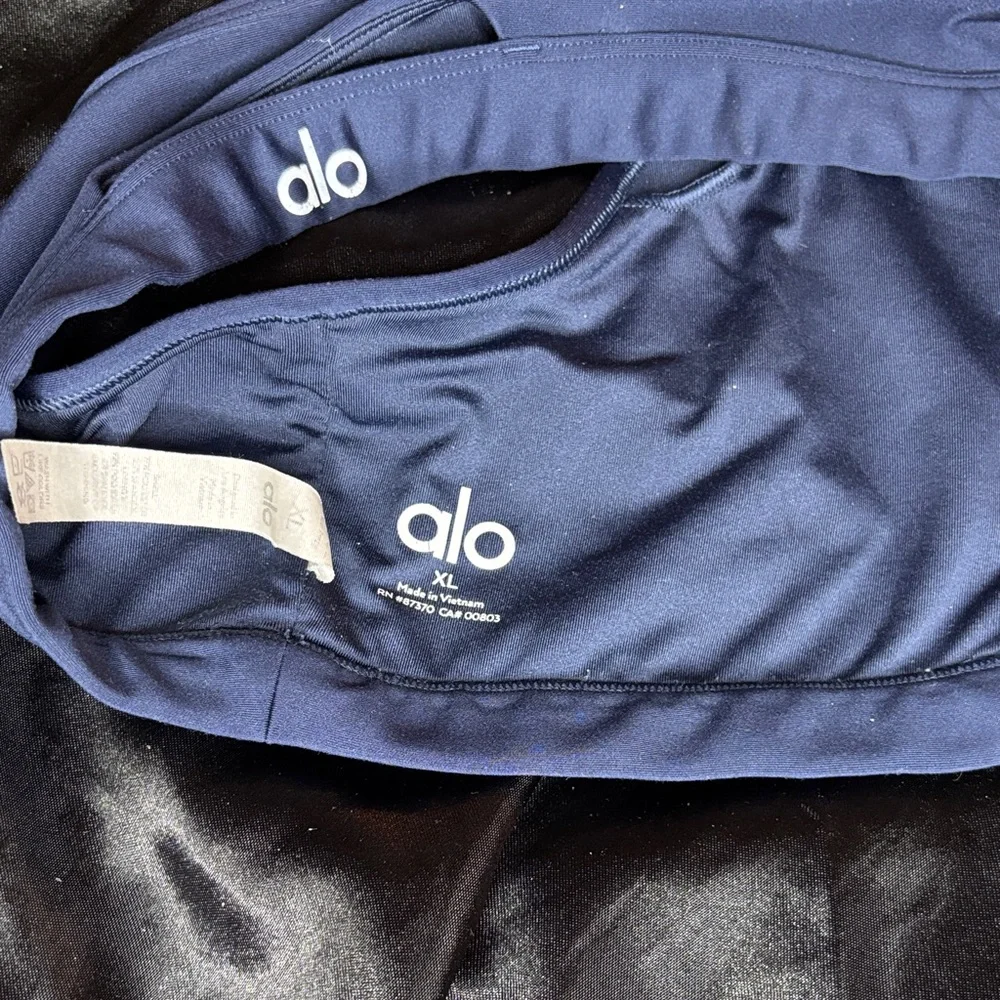 Alo Navy Blue Sports Bra Size XL - Picture 5 of 5